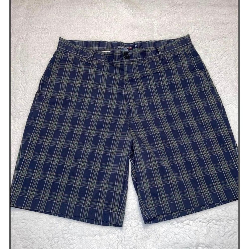 Men’s Chaps Golf Shorts 36
